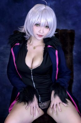 Jeanne Alter Cosplay