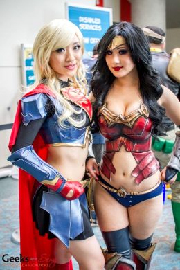 Supergirl And Wonder Woman – SDCC 2014