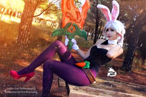Battle Bunny Riven Cosplay! – By Kate Key