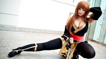 KANA Cosplay As Kasumi From Dead Or Alive