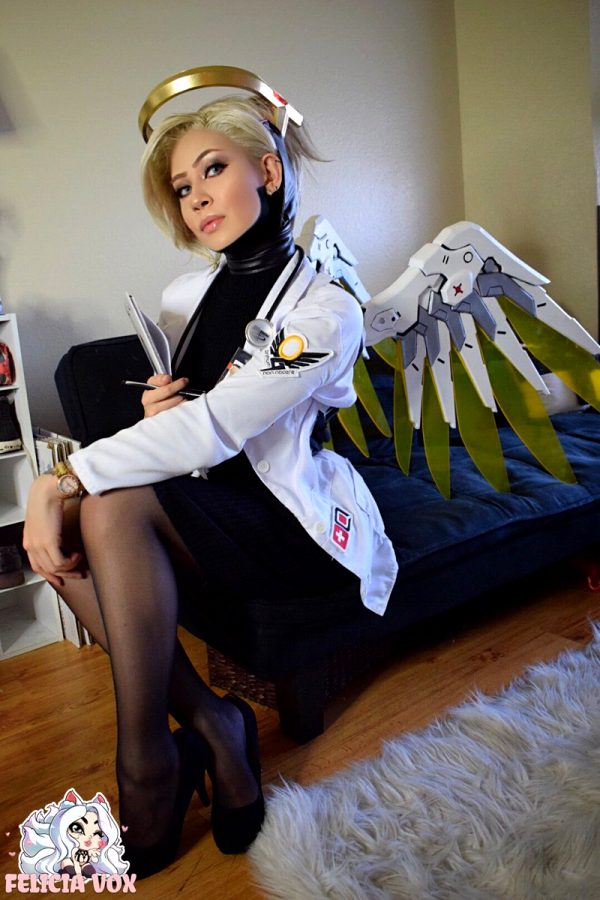 doctor-ziegler-cosplay-from-overwatch-by-felicia-vox_003