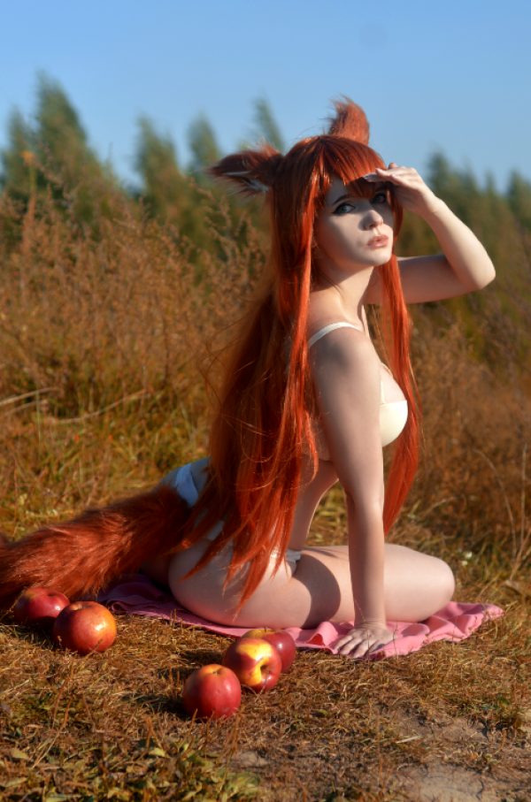 have-you-seen-my-apples-evenink_cosplay-as-holo_001