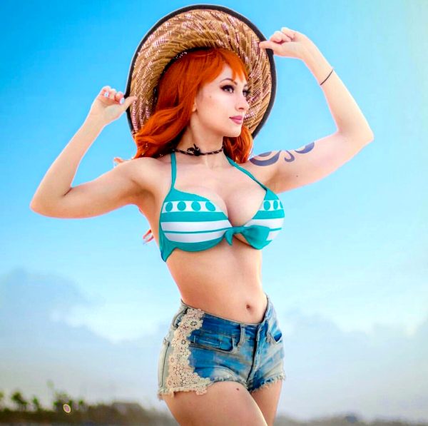 nami-cosplay-from-one-piece-by-azura-cosplay_001