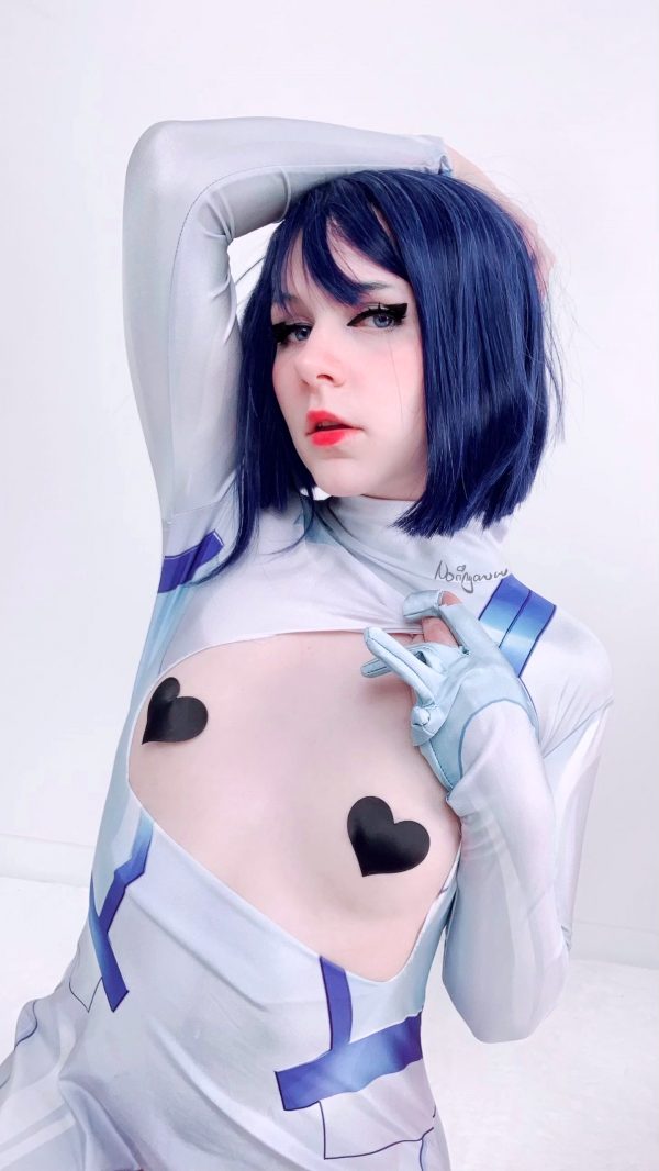 whoops-my-suit-is-a-little-torn-up-ichigo-from-darling-in-the-franxx-by-x_nori__001