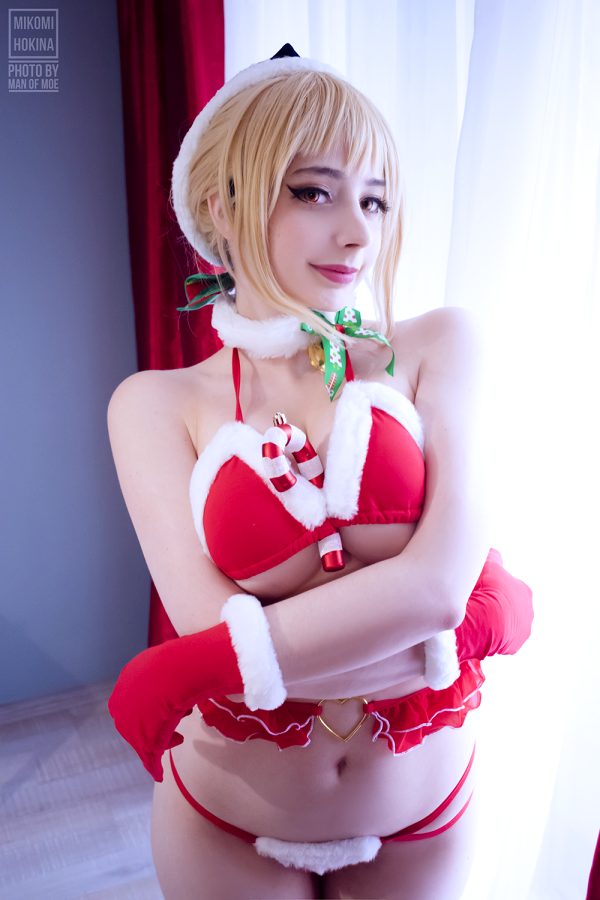 why-decorate-a-christmas-tree-when-clearly-there-are-better-options-christmas-alter-saber-from-fate-series-by-mikomi-hokina-e299a5_001